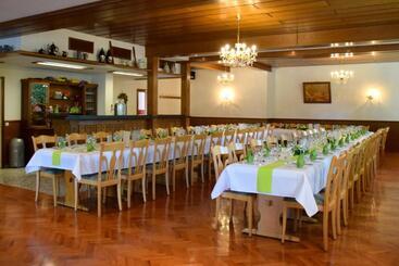 پانسیون Gasthof Waldesruh