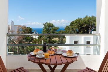 Villa Alya