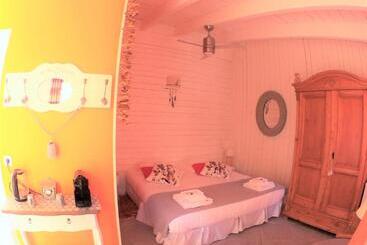 تختخواب و صبحانه La Villa Carcassonne, Cité 8 Min à Pieds, Clim, Piscine, Full Wifi, Borne 7,5kw, Vélo élect, Parking