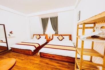 هتل Hà Thu House