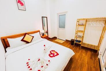 هتل Hà Thu House
