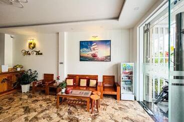 هتل Hà Thu House