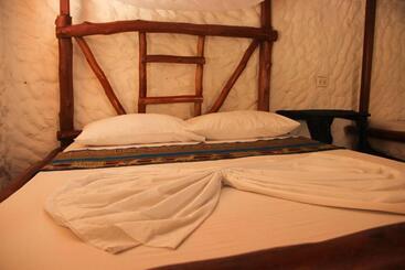 هتل Praba Hostel