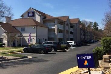 مُتل Intown Suites Extended Stay Raleigh Nc  Capital Blvd