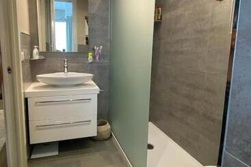 Appartamento Incantevole Con Posto Auto Riservato Clic House