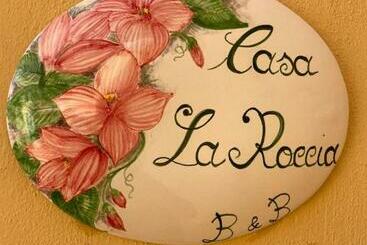 צימר Casa La Roccia