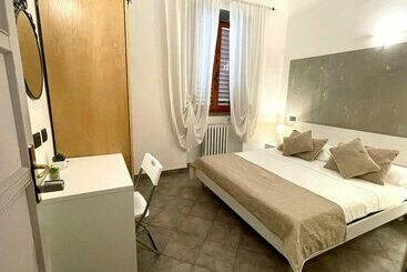تختخواب و صبحانه Homelink Firenze  The Key