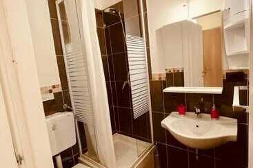 تختخواب و صبحانه Homelink Firenze  The Key
