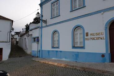 Casa Bárbara   No Centro Histórico De Aljezur