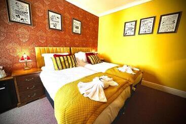 هتل Mcgraths Blackpool