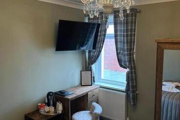 هتل Mcgraths Blackpool