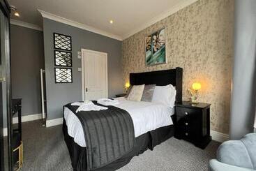 هتل Mcgraths Blackpool