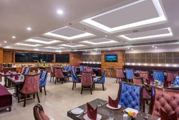 هتل Lords Inn Chandigarh Zirakpur