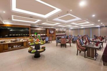 هتل Lords Inn Chandigarh Zirakpur