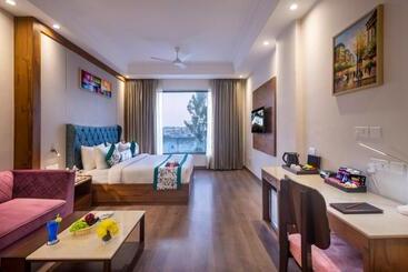 هتل Lords Inn Chandigarh Zirakpur