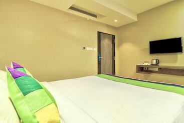 ホテル Treebo Sriz Cozy Seethamadhara