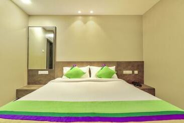 ホテル Treebo Sriz Cozy Seethamadhara