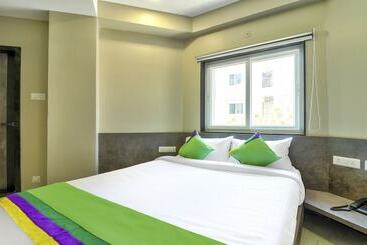 ホテル Treebo Sriz Cozy Seethamadhara