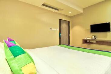 ホテル Treebo Sriz Cozy Seethamadhara