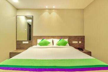 ホテル Treebo Sriz Cozy Seethamadhara