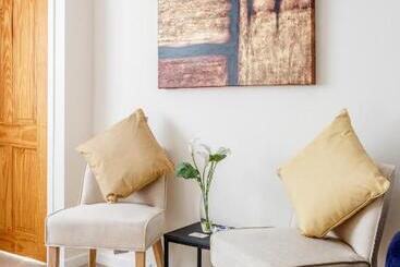 Mpl Apartments   Woodside House By Harry Potter Studios