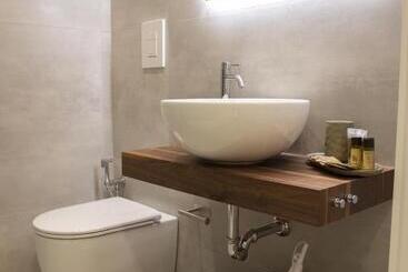 پانسیون South Hands Luxury Rooms