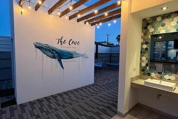 The Cove Boutique Hotel Adults Only