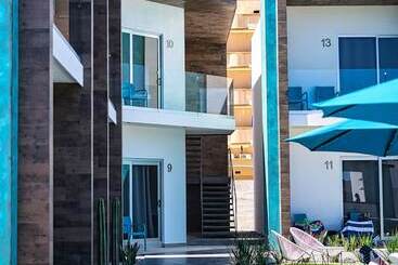 The Cove Boutique Hotel Adults Only