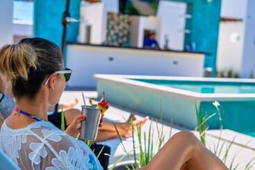 The Cove Boutique Hotel Adults Only