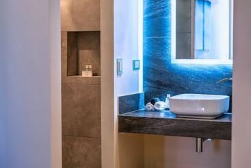 The Cove Boutique Hotel Adults Only