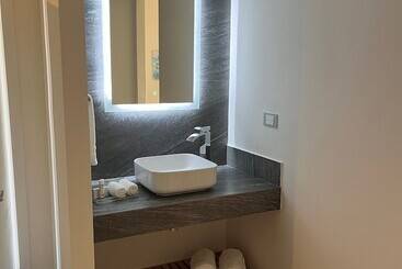 The Cove Boutique Hotel Adults Only