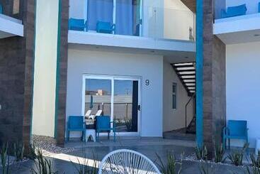 The Cove Boutique Hotel Adults Only