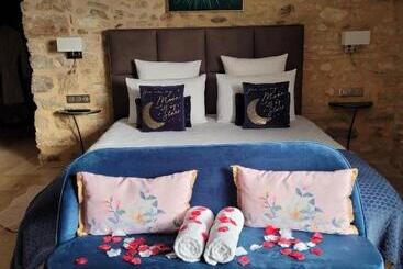 住宿加早餐  Chambre D Hôte Avec Spa Privatif Domaine Les Nuits Envôutées   Gard