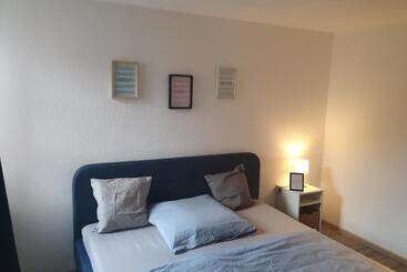 관광객 아파트 Gemütliche Wohnung Zentral Netflix Parkplatz