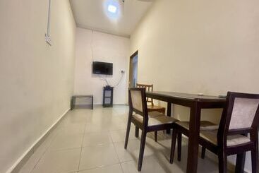 هتل Oyo Home 90382 Chaah Homestay 2
