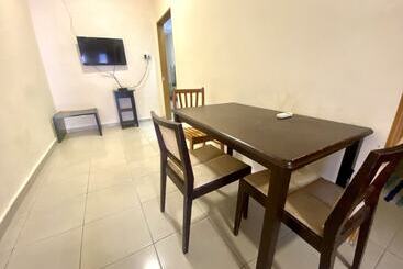هتل Oyo Home 90382 Chaah Homestay 2