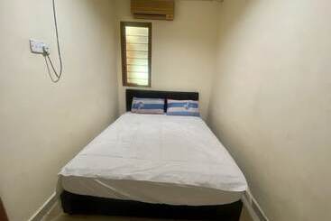 هتل Oyo Home 90382 Chaah Homestay 2