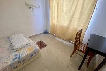 هتل Oyo Home 90382 Chaah Homestay 2