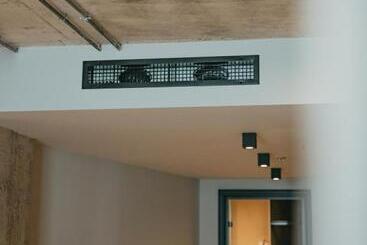 Amr Hotel Durres