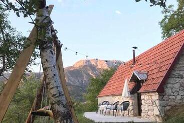 Grandma S Hut