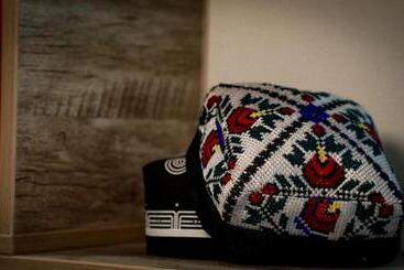 هتل Shosh Boutique