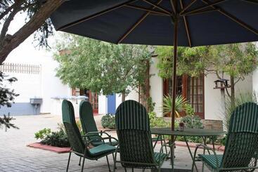 پانسیون Room In Bb   Room For 4 Guests   Amarachi Guesthouse In Swakopmund Namibia   Beach In 500m