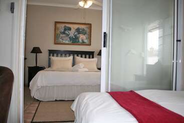 پانسیون Room In Bb   Room For 4 Guests   Amarachi Guesthouse In Swakopmund Namibia   Beach In 500m
