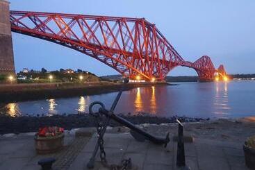 Three Bridges Waterfront