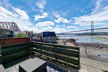 Three Bridges Waterfront