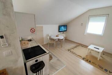 A1   Airport Belgrade Apartment