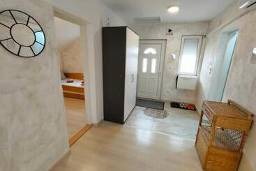 A1   Airport Belgrade Apartment