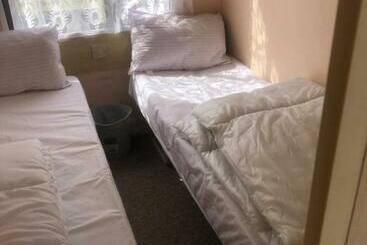 A4 The Chase 6 Berth Pet Friendly Caravan With Decking
