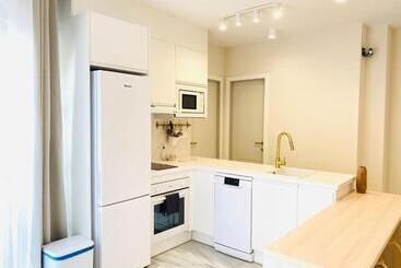 Alora Home   Hostatel
