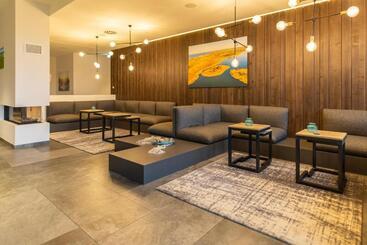 Aparthotel Waterkant Suites   Fewos Am Meer Mit Spa
